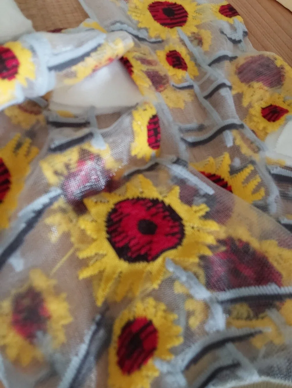 SUMMER SUNFLOWER SHEER EMBROIDERED SOCKS. O/S